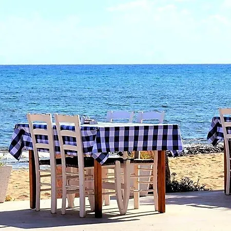 Villa Luxury Naxos Superior Triple 150m From Agios Georgios *