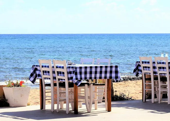 빌라 Luxury Naxos Superior Triple 150m From Agios Georgios